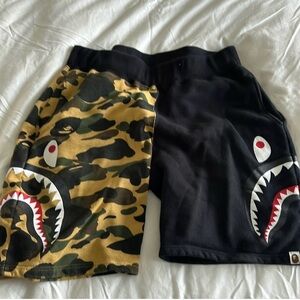 Men’s Bape Shark first camo shorts size Xl